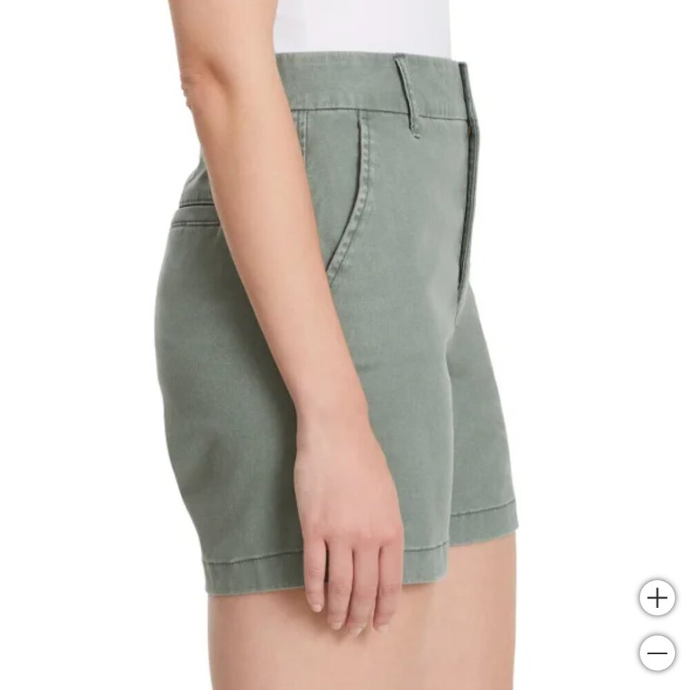 Gloria Vanderbilt Women's Chino Shorts Green 6 - Picture 2 of 3